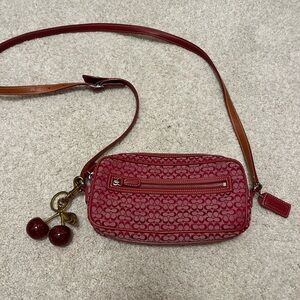 Y2K Coach Bag ❤️❤️❤️ AND cherry keychain